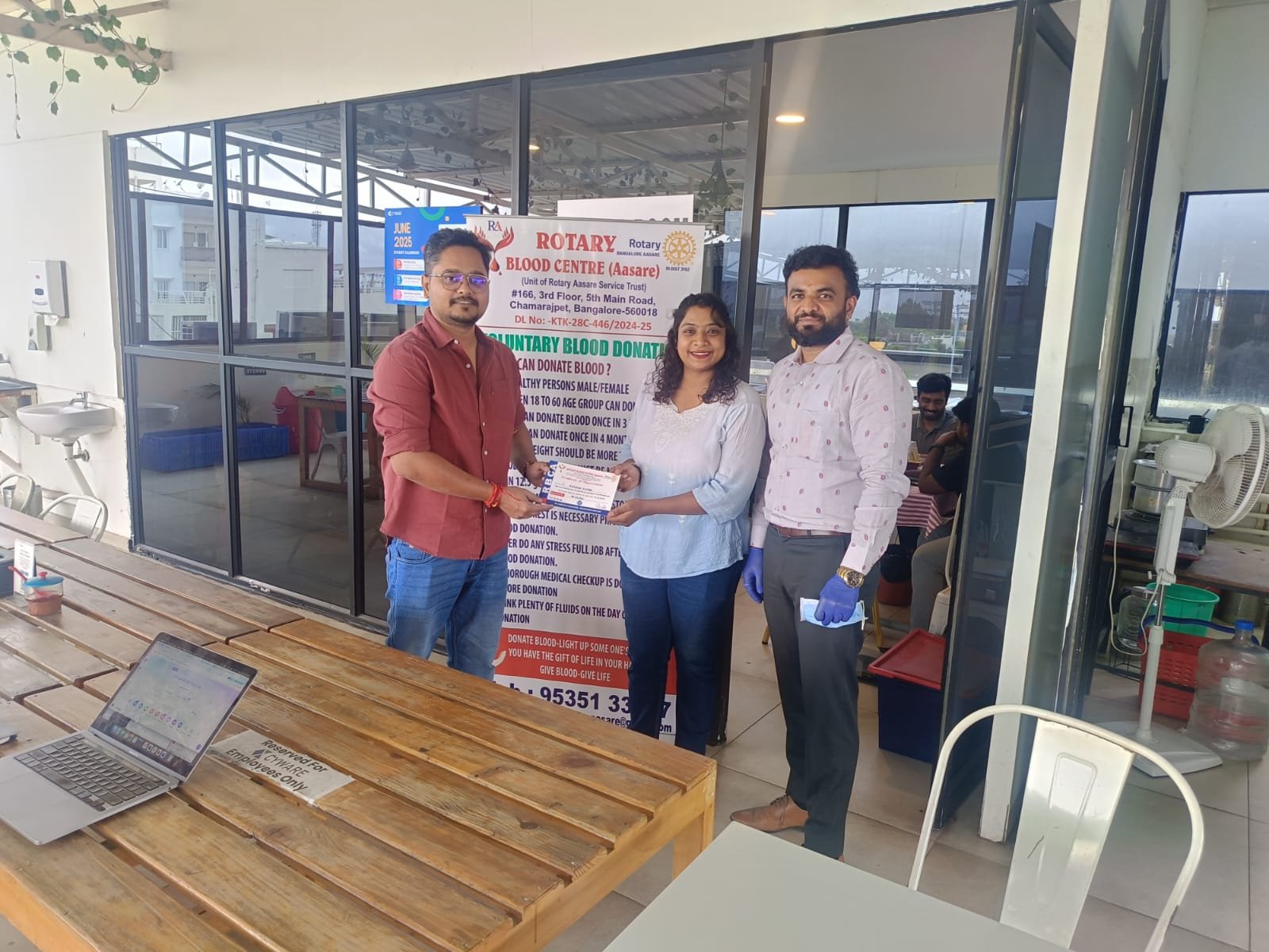 A donor being recognised after a blood drive