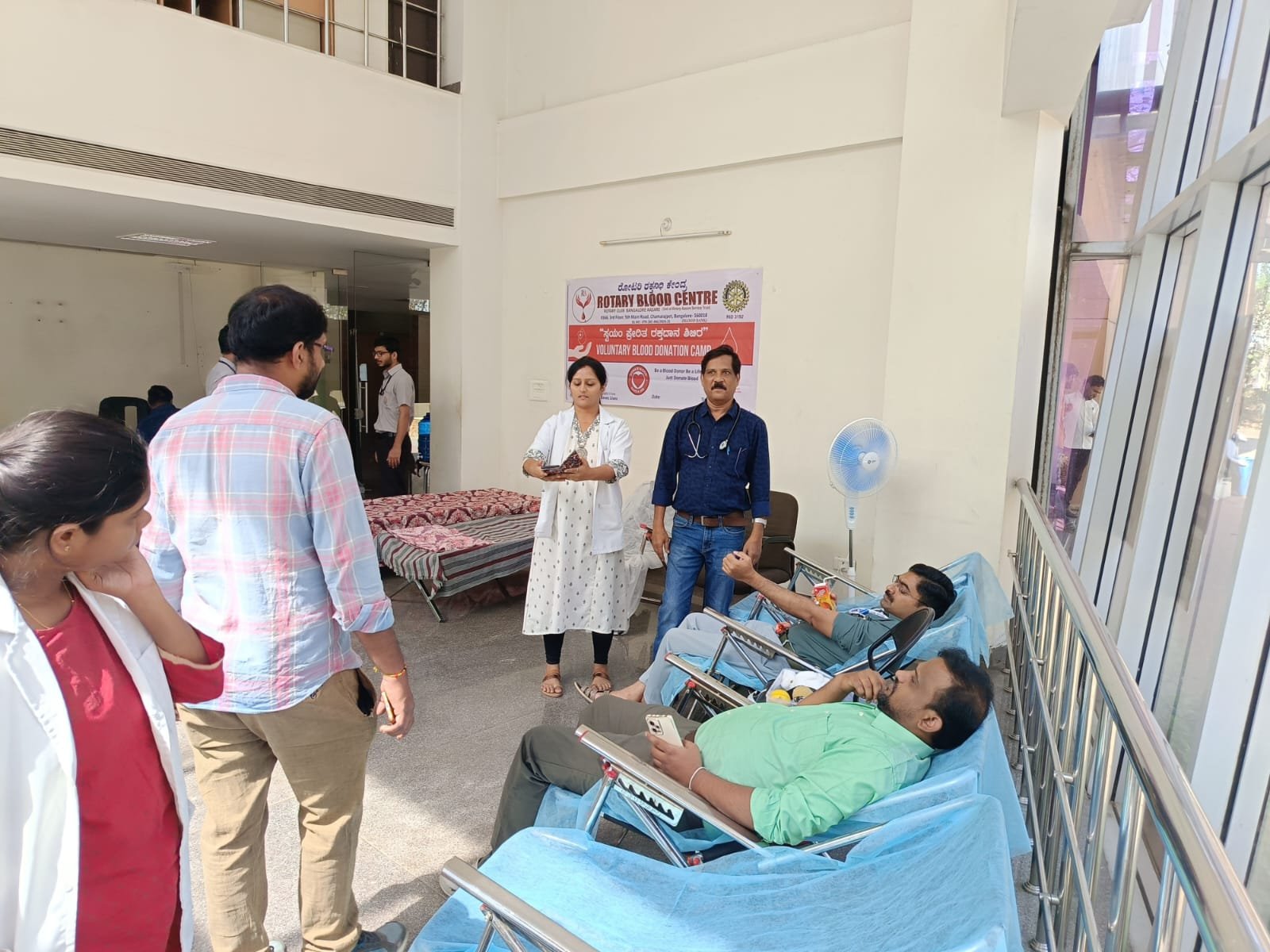 Donors supported by the medical team